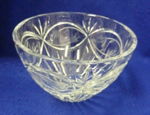 WATERFORD MARQUIS ? BEAUTIFUL CRYSTAL BOWL 6"D X 5"H ETCHED FLORAL DESIGN - Picture 1 of 7
