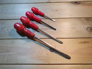 4 x Destornilladores Stanley rojos vintage herramientas de mano antiguas herramienta de ingeniería carpintería - Imagen 1 de 10