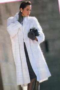 ~ Hayfield Knitting Pattern For Lady's StunningEdge-To-Edge Coat ~ 36" ~ 40" - Picture 1 of 1