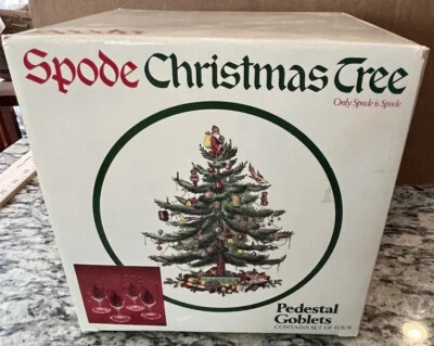 Spode Pedestal Goblets Christmas Tree Set of 4 Limited Edition Boxed Exc Cond - Image 1 of 4