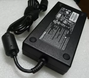 Originale OEM 19V 9.5A PA5084E-1AC3 PA3546E-1AC3 per Toshiba 180W Qosmio X870 X505 - Foto 1 di 4