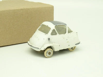 Quiralu 1/43 - Isetta Velam White - Image 1 of 3