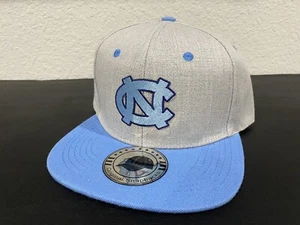 UNC North Carolina Tar Heels NC Logo Denim Gris y Azul Snapback Gorra Gorra NUEVA 🏀 - Imagen 1 de 4