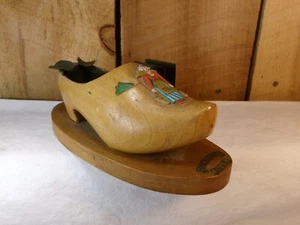 Vintage 1945 Holland Wooden Clog Souvenir Ashtray - Picture 1 of 8