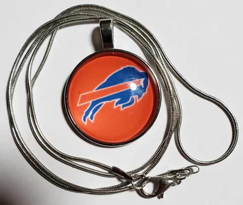 NFL-BUFFALO BILLS-NEW-1" Diameter LOGO/CHARM and 24" SNAKE CHAIN NECKLACE Cover