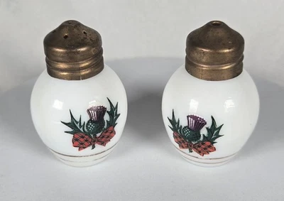 VASO DE LECHE VINTAGE AÑOS 60 EDICIÓN NAVIDEÑA SALERO Y PIMENTERO Foto 1 de 4