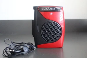 GPX Kassettenspieler mit AM FM Radio Tragbar Retro Audio Musik Kassettenspieler - Bild 1 von 5
