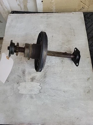 Simplicity 1693162 Sno-Away 755 Friction Wheel Assembly 1725428SM & Hex Shaft - Image 1 of 3