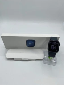 GPS Only Apple Watch Series 9 41MM Black Aluminum Black Sport Band A2978 - Photo 1 sur 6