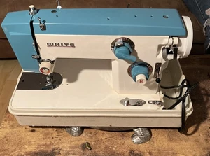 White 618b Model 455 Sewing Machine With Case Vintage 1980s Untested Zigzag - Picture 1 of 14