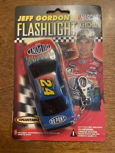 Llavero con linterna Jeff Gordon #24 Dupont arco iris Chevrolet Impala NASCAR - Imagen 1 de 2
