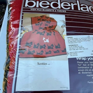 Nueva manta de felpa reversible Biederlack EE. UU. roja y negra Scottie Dog acrílico-poliéster - Imagen 1 de 6
