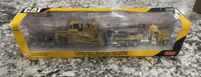 ‘08 Norscot 1:50 Metal Diecast 55207 PETERBILT 389 Lowboy CAT D8R Tractor - Image 1 of 4