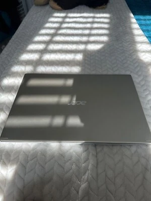 Portátil Acer Aspire 5 15.6" (128GB SSD, Intel Core i3 11ª Gen., 4.10 GHz, 4GB) - Foto 1 de 4