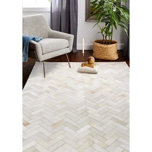 Bashian Santa Fe Hand Stitched Chevron Cowhide Rug Cream 4' x 6'  H112-H12 - Picture 1 of 5