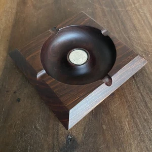 Vintage Hard Wood Ashtray 1982 Republica De Costa Rica Coin Tray - Picture 1 of 5