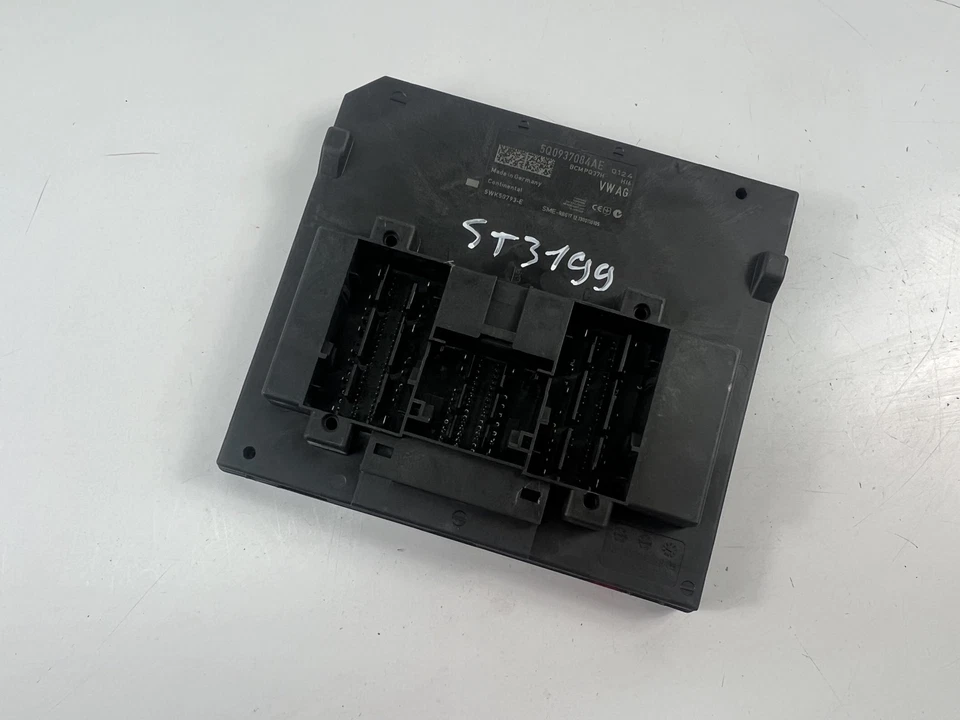 Centralina Seat Leon ST 5F8 5Q0937084AE 28277509 - Immagine 1 di 4