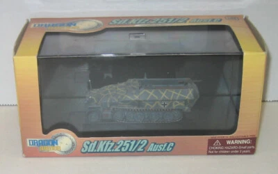Dragon Armor 1/72 60285 WWII German Sd.Kfz. 251/2 Ausf C Halftrack Russia 1942 - Image 1 of 4