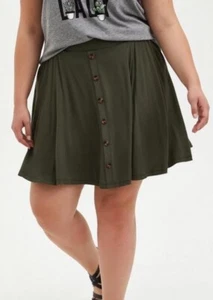Torrid Super Soft Knits Mini Skirt Plus Size 2 Green Button Up Pockets Stretchy - Picture 1 of 8