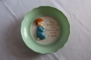 GUARDERÍA De colección Dormir Oración Plato de Pared Decoración Niño Arrodillado HONG KONG - Imagen 1 de 4