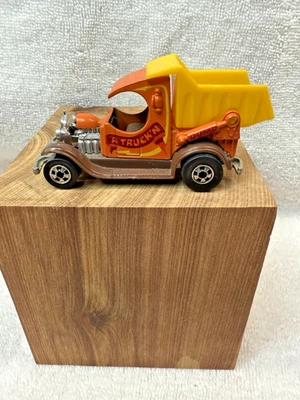 Camión de volteo Ford Hong Kong vintage Hot Wheels 1977 A Truckin' Dumpin' A Orange Foto 1 de 4
