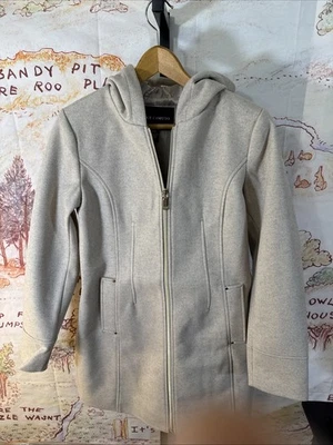 Chaqueta Vince Camuto con Capucha Imitación Loco Para Mujer Cremallera Longitud Media Tostada Talla PEQUEÑA Foto 1 de 4