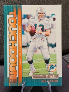 2024 Panini Esordienti e Stelle - Touchdown Club Dan Marino #TC-DMO - Foto 1 di 2