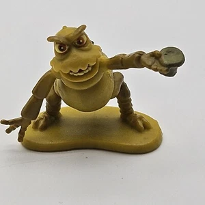 Vintage 90s Bug’s Life Toy PT Flea Figure 1.5" Mini Figurine Cake Topper - Picture 1 of 3