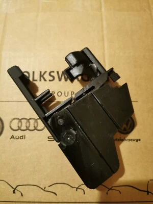 Genuine AUDI A6 C5 Center Console Flip Out Mounted Drink Cup Holder 4B08625337PE — 第 1/4 张图片