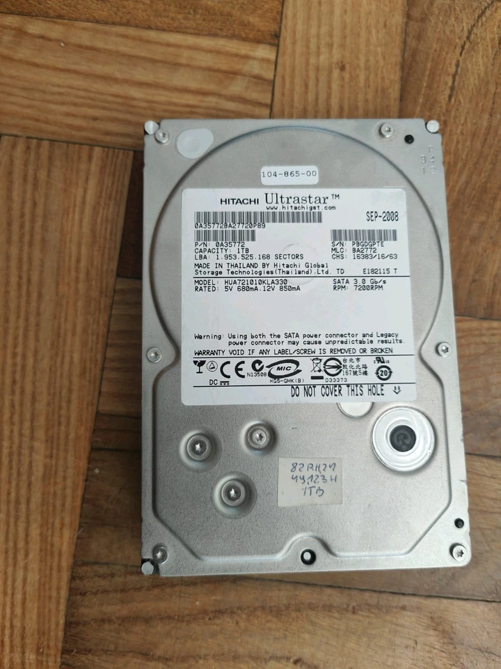 Hitachi HUA721010KLA330 0A36073 Ultrastar 1TB 7.2k 32MB 3.5" Internal HDD YR660 - Image 1 of 1