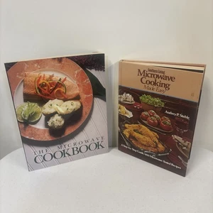 2 The Microwave Cookbook GE Part No. 862A691P49 1990 PB & Southern Living Micro… - Foto 1 di 14