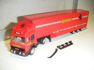 Herpa Iveco TurboStar TS Renntransporter Ferrari Jumbokoffer - Bild 1 von 4