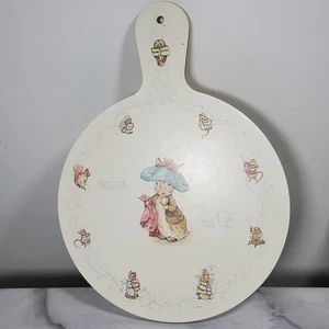 Beatrix Potter Bread Board Cheese Board Vintage Very Good Condition Peter Rabbit - Picture 1 of 10