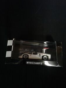 Minichamps  Chaparral 2F Chevrolet #8 24h Le Mans 1967 1:43   Jennings/Johnson