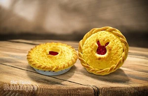 Pasteles de cereza calabaza comida hecha a medida para casa de muñecas Calico Critters - Imagen 1 de 11