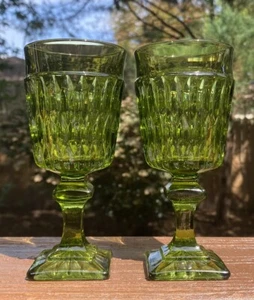 2 MCM Indiana Glass Mount Vernon Green 5.5” Goblet Wine Water Juice 4oz EUC - Picture 1 of 2