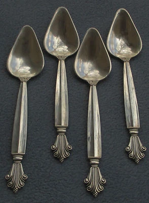 CUATRO cucharas de fruta de acanto de plata esterlina Georg Jensen Dinamarca Foto 1 de 4