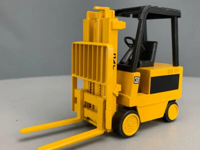 1:25 NZG Diecast Caterpillar Electric Lift Truck Model NIB! D0972 - Image 1 of 4