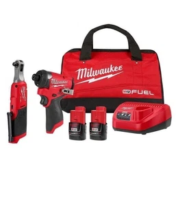 Milwaukee Tool M12 COMBUSTIBLE 1/4" Kit de atornillador de impacto hexagonal con trinquete de alta velocidad de 3/8" - Imagen 1 de 13