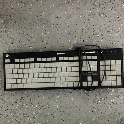 Compaq Wired Keyboard Model 5137 Part 5188-0989 Guaranteed To Work - Image 1 of 4