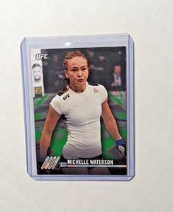 Michelle Waterson 2017 Topps UFC #31 Green Parallel 93 / 215