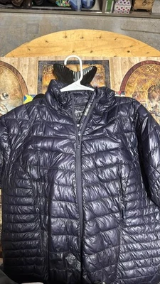 Chaqueta acolchada Berghaus para mujer UK 12 Hydrodown 600 azul marino Foto 1 de 3