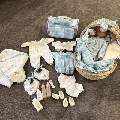 American Girl Doll Pleasant Company Our New Baby Set Blonde Blue Eyes 1st Ed 90s - Image 1 of 4