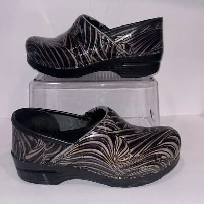 Dansko Glitter Waves Clogs Patent Leather Nurse Healthcare Women Sz 39/8.5 READ - Image 1 of 4