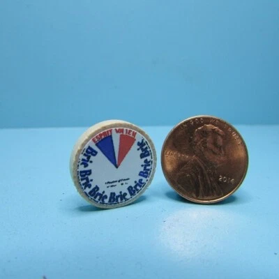 Rueda réplica detallada miniatura casa de muñecas de queso Brie HR54005 Foto 1 de 2