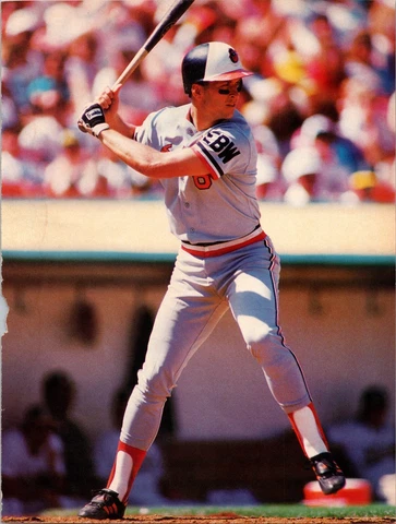MEMORABILIA BASEBALL - Cal Ripken Jr. Batting Magazine Article Cut Out 90's Cover