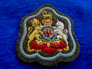 ARMY AIR CORPS & SMALL ARMS SCHOOL CORPS REGIMENTAL SERGEANT MAJOR RANK BADGE - Picture 1 of 2