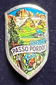 PASSO PORDOI DOLOMITES ITALY WALKING STICK HIKING BADGE - Picture 1 of 3