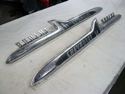 1958 CHEVROLET APACHE FENDER EMBLEMS 3100 - Image 1 of 4