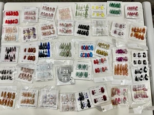Small Size Press On Nails (80pcs) - Picture 1 of 4